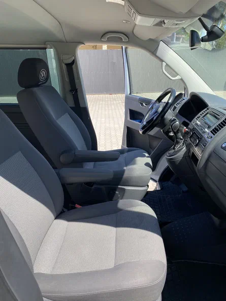 Volkswagen Caravelle 2013 - 11