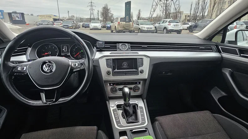 Volkswagen Passat 2015 - 6