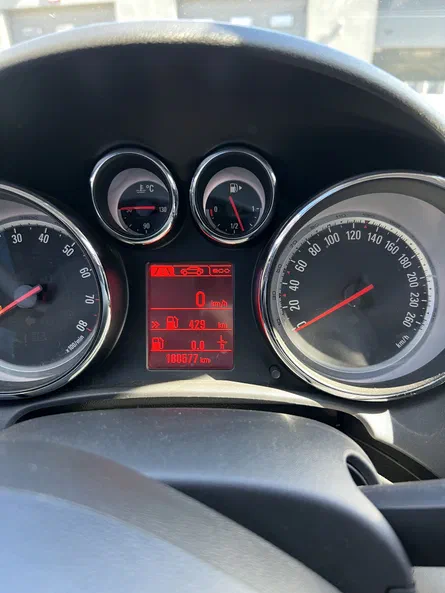 Opel Astra 2013 - 10