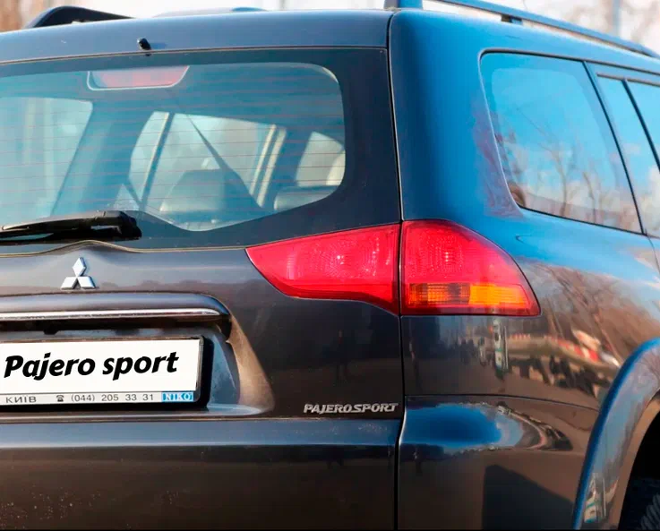 Mitsubishi Pajero Sport 2011 - 7