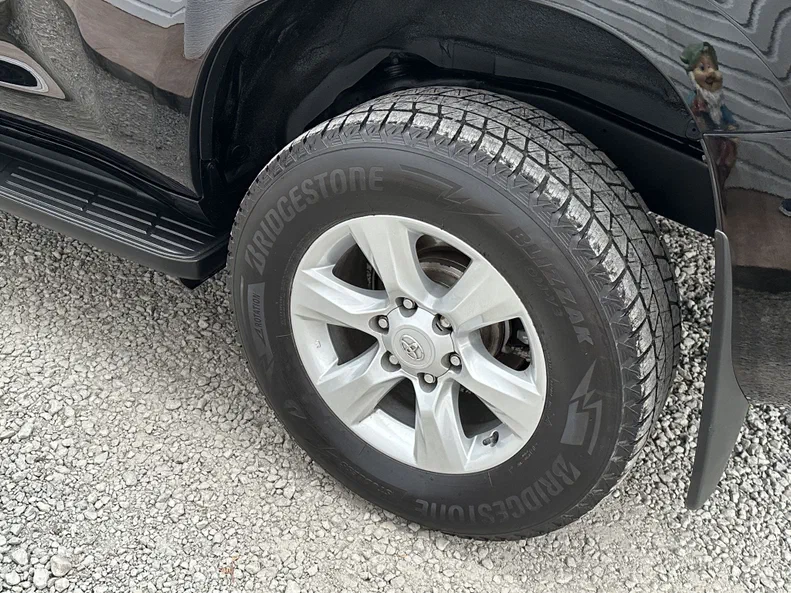Toyota Land Cruiser Prado 2013 - 5