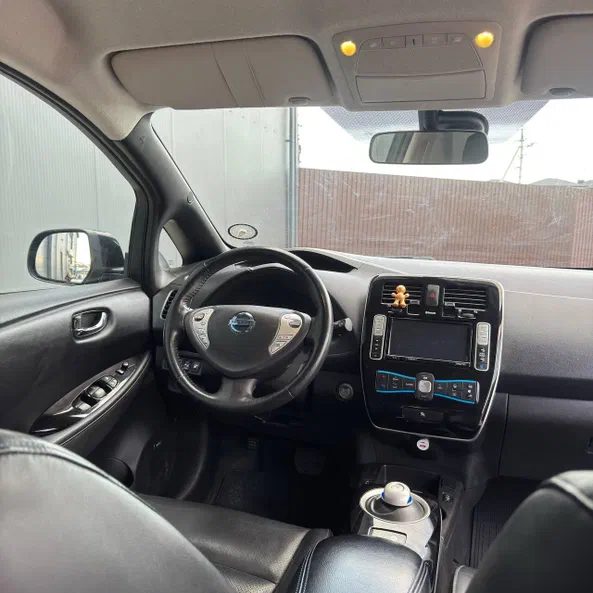 Nissan Leaf 2017 - 14