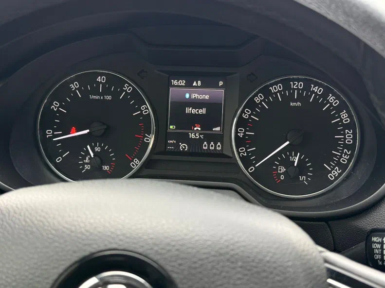 Skoda Octavia 2015 - 9