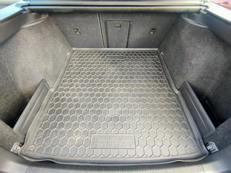 Volkswagen Passat 2012 - 18