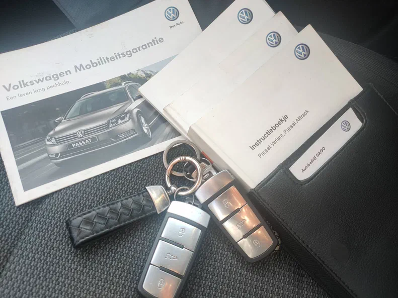 Volkswagen Passat 2012 - 17