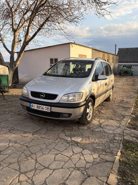 Opel Zafira 2000 - 2