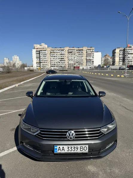 Volkswagen Passat 2016 - 1