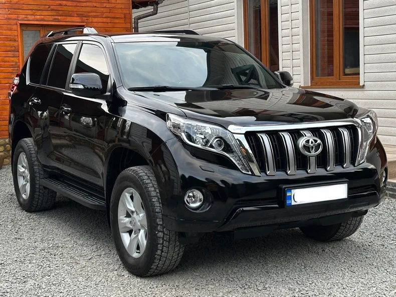 Toyota Land Cruiser Prado 2013