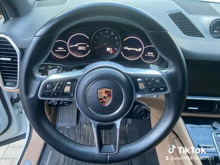 Porsche Cayenne 2017 - 9