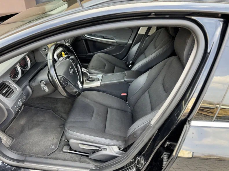 Volvo V60 2013 - 15
