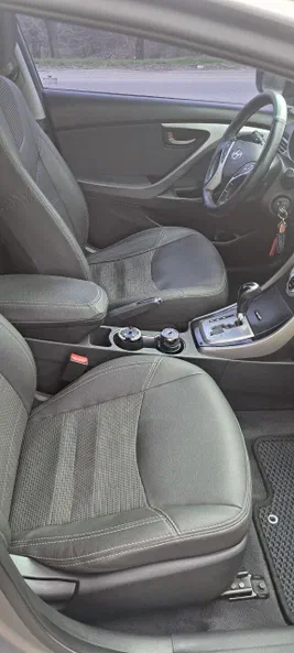 Hyundai Elantra 2011 - 6