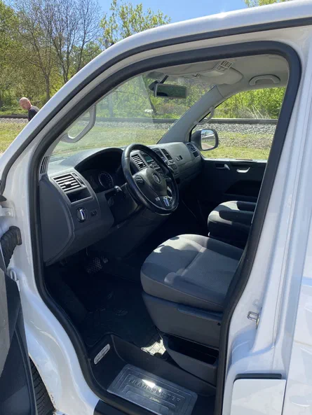 Volkswagen Caravelle 2013 - 7