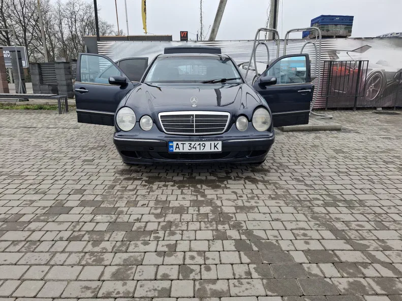 Mercedes-Benz E-Клас 2001 - 19