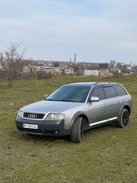 Audi A6 allroad 2003