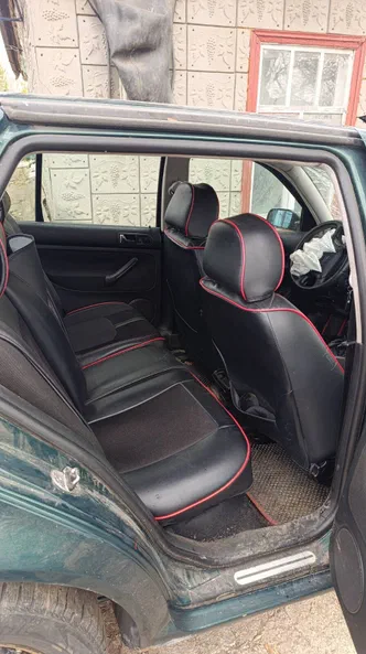 Volkswagen Golf 2000 - 5