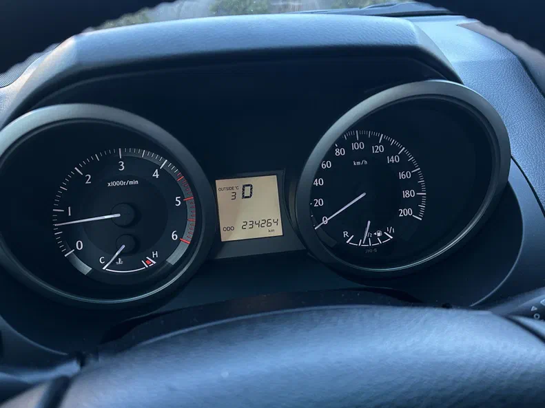 Toyota Land Cruiser Prado 2010 - 7