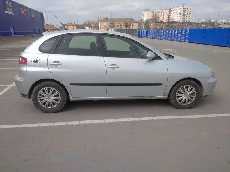 SEAT Ibiza 2005 - 6
