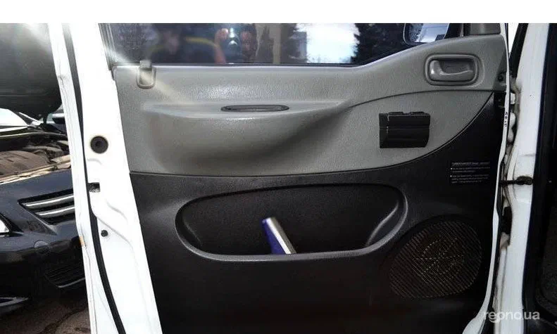 Hyundai H-1 2005 - 16