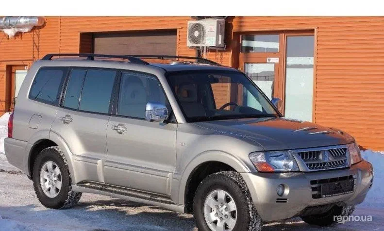 Mitsubishi Pajero 2004 - 0