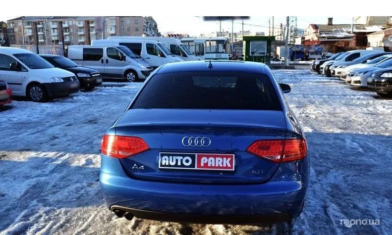 Audi A4 2010 - 1