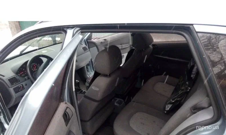 Skoda Fabia 2002 - 5