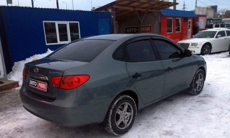 Hyundai Elantra 2010 - 23