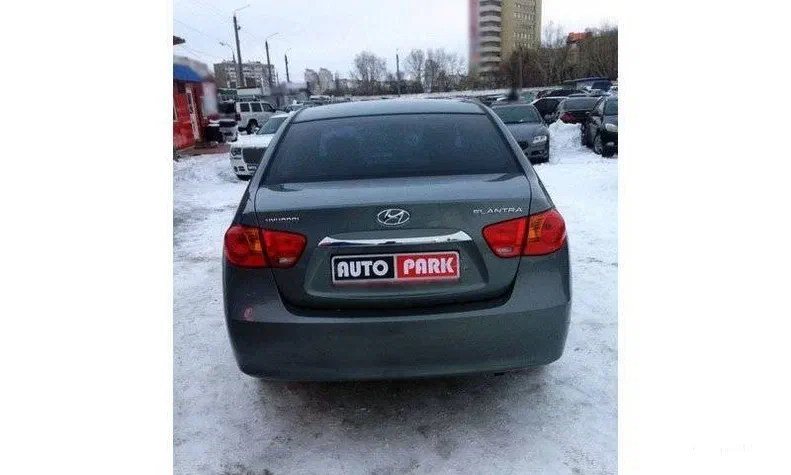 Hyundai Elantra 2010 - 21