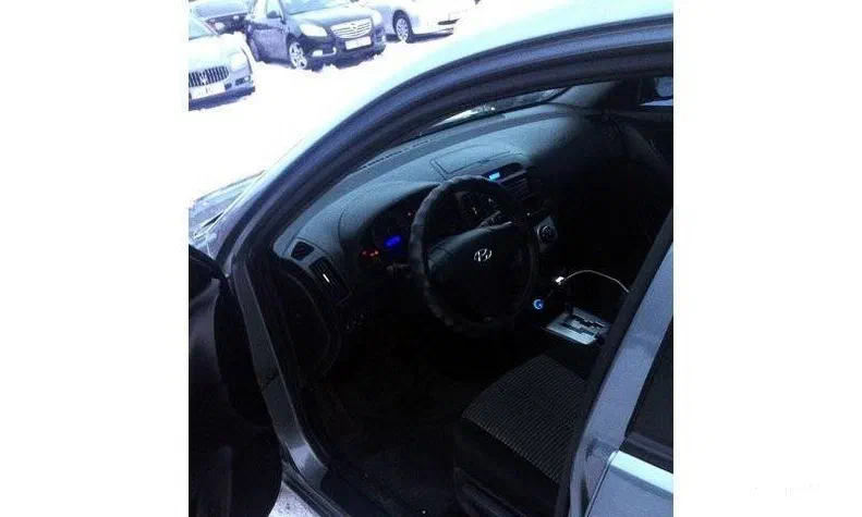 Hyundai Elantra 2010 - 10