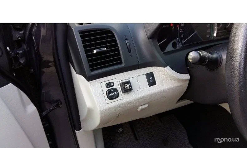 Toyota Venza 2011 - 1