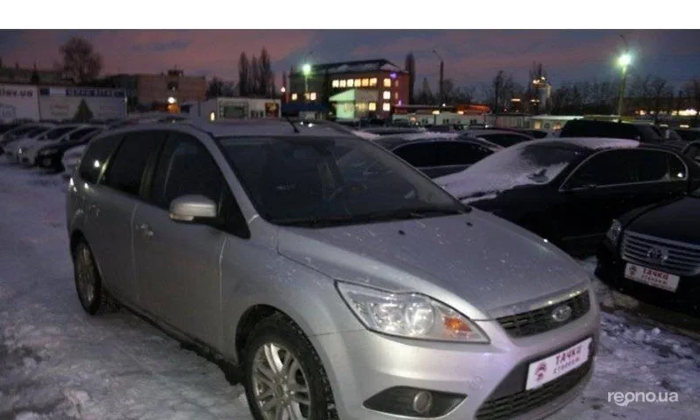 Ford Focus 2011 - 12