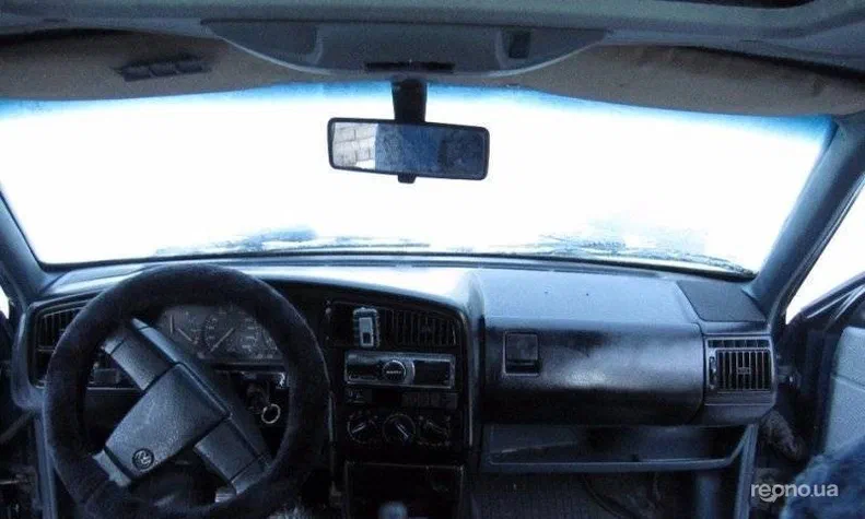 Volkswagen Passat 1990 - 13
