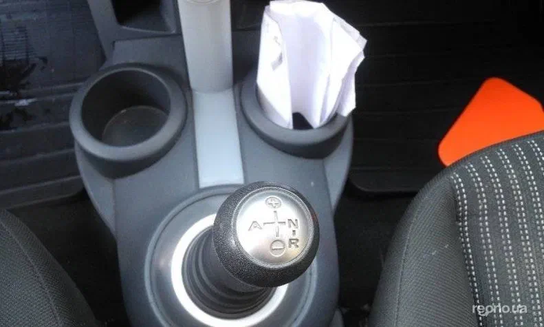 Mitsubishi Colt 2008 - 8