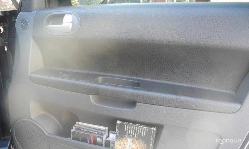 Mitsubishi Colt 2008 - 5