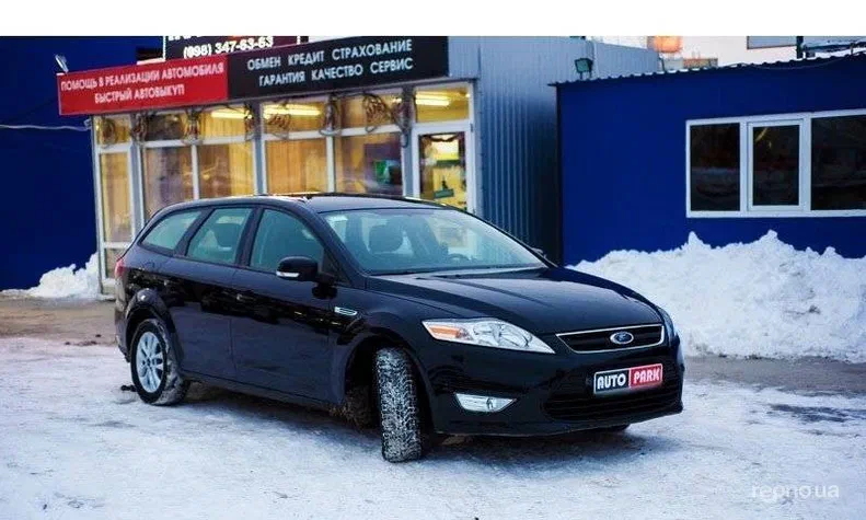 Ford Mondeo 2011 - 10