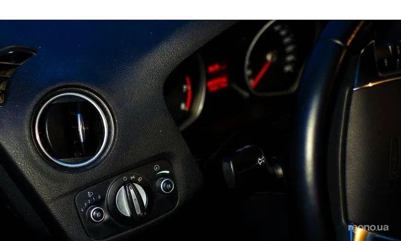 Ford Mondeo 2011 - 3