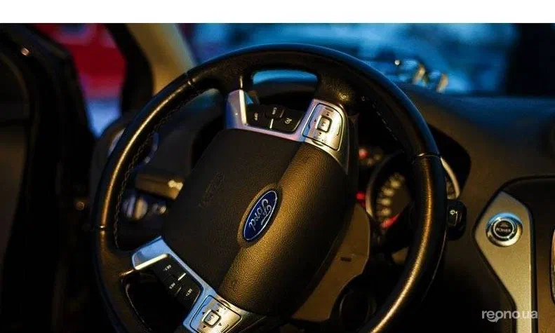 Ford Mondeo 2011 - 18