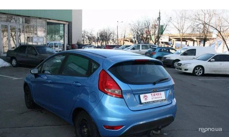 Ford Fiesta 2011 - 4