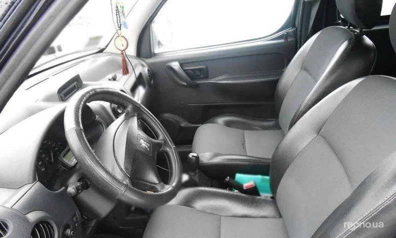 Peugeot Partner 2008 - 19
