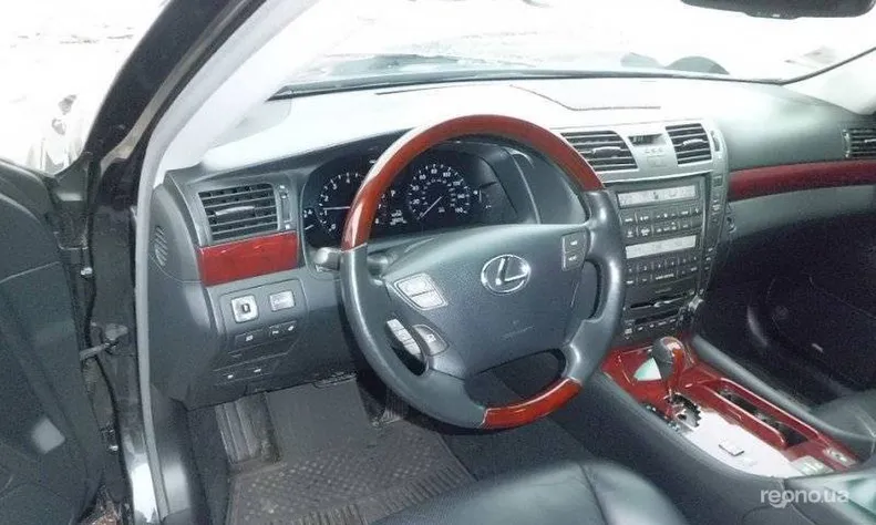 Lexus LS460 2008 - 5