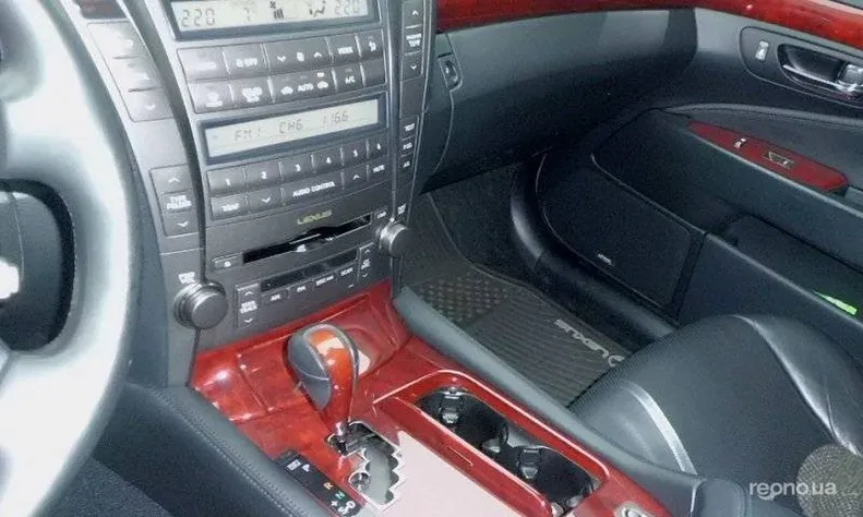 Lexus LS460 2008 - 4
