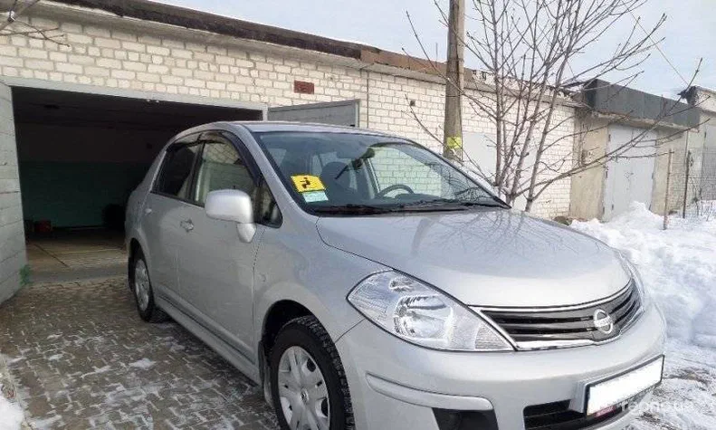 Nissan Tiida 2011 - 0
