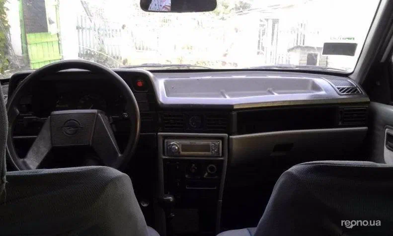 Opel Kadett 1987 - 5