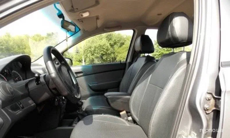 Chevrolet Aveo 2011 - 5