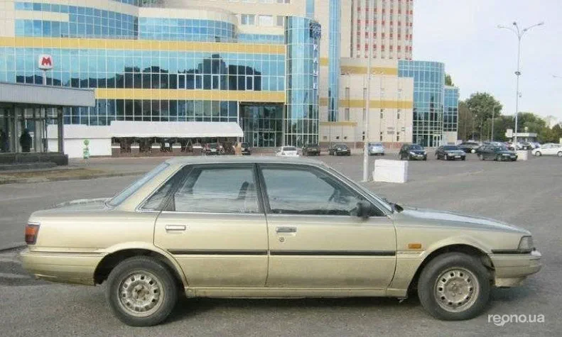 Toyota Camry 1987 - 0