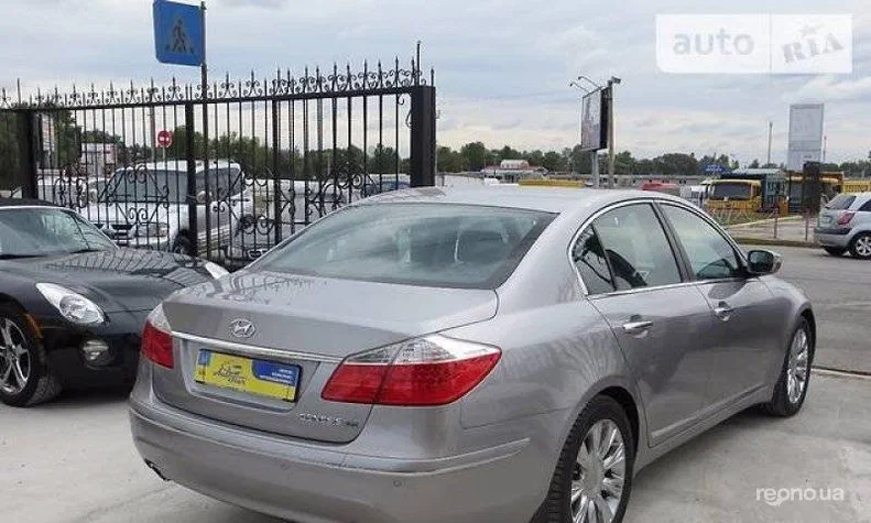 Hyundai Genesis 2009 - 3
