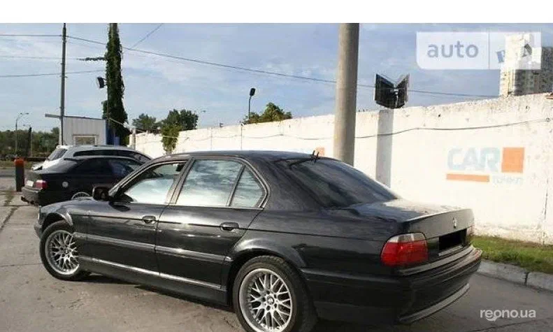 BMW 7 серія 2000 - 1
