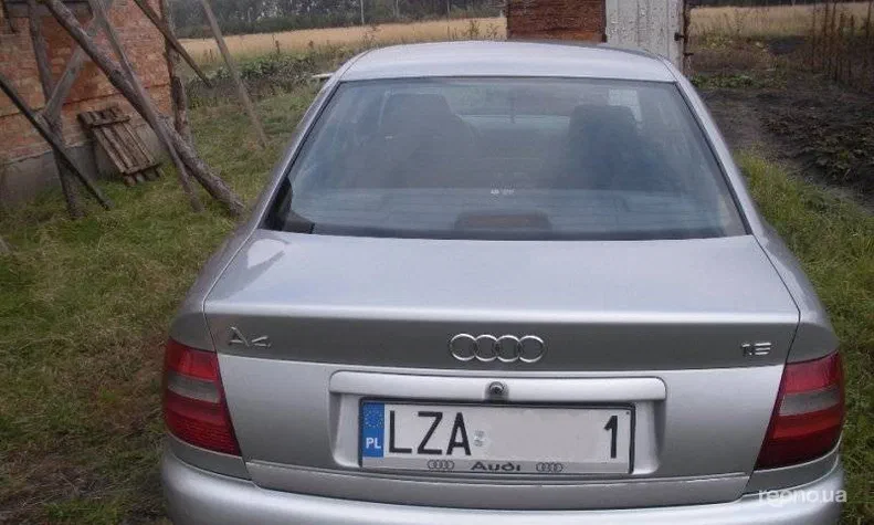 Audi A4 1998 - 1