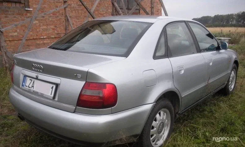 Audi A4 1998 - 11