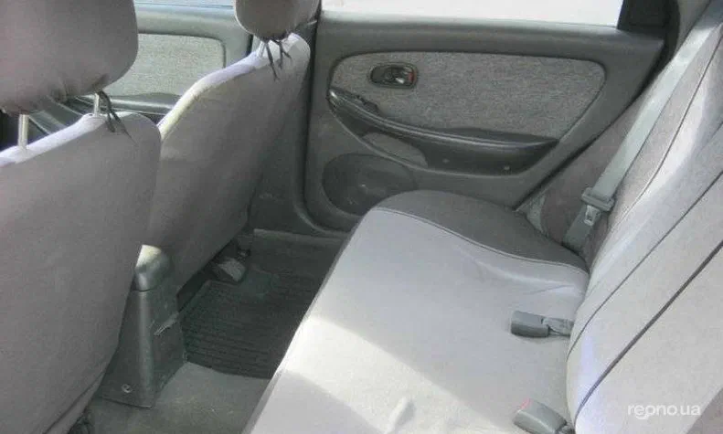 Kia Clarus 1998 - 5