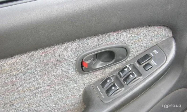 Kia Clarus 1998 - 4